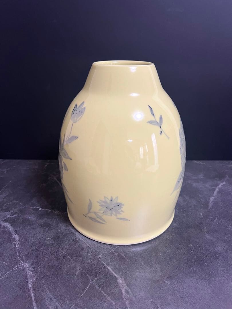 【黄磁／花瓶】薔薇絵　花器　壺　フラワーベース　京都　長谷川勇　共箱　新品未使用