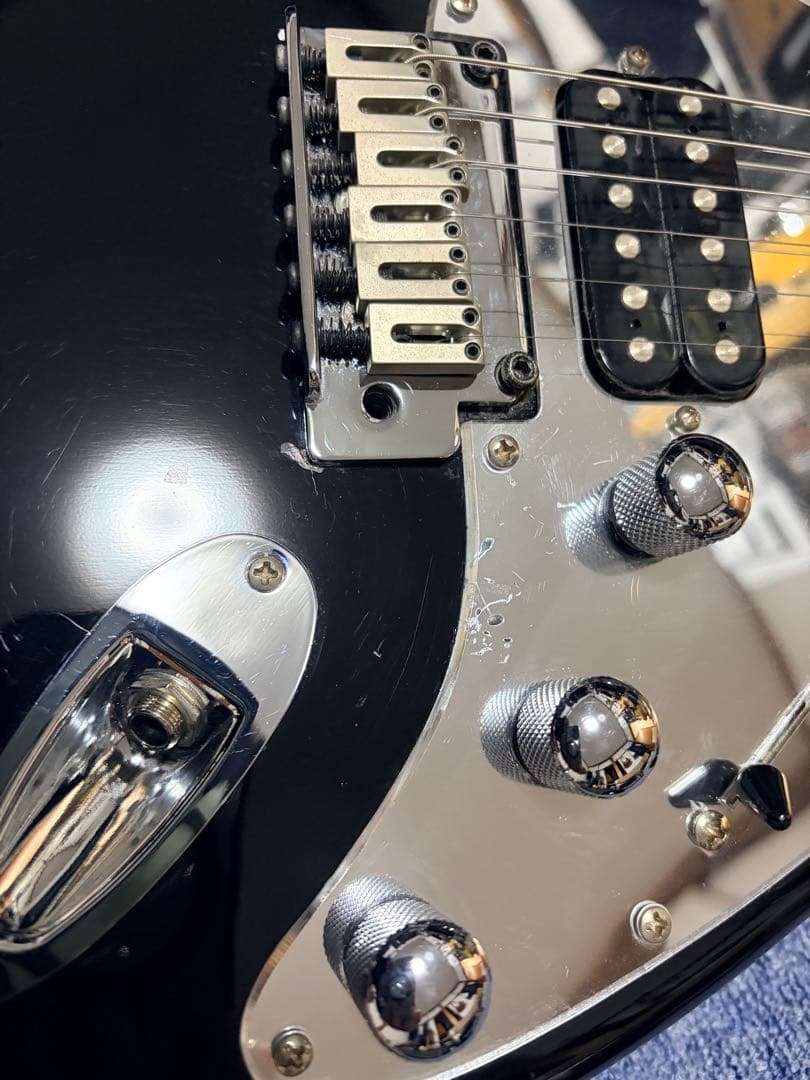 と*も様 Squier / エレキギター Standard？