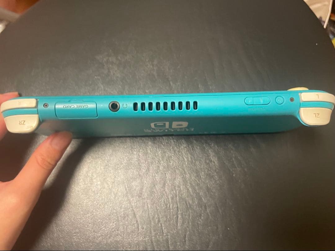Nintendo Switchライト ブルー