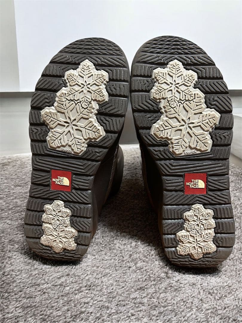 美品 THE NORTH FACE ヌプシ ファーブーツ スノーブーツ 22cm