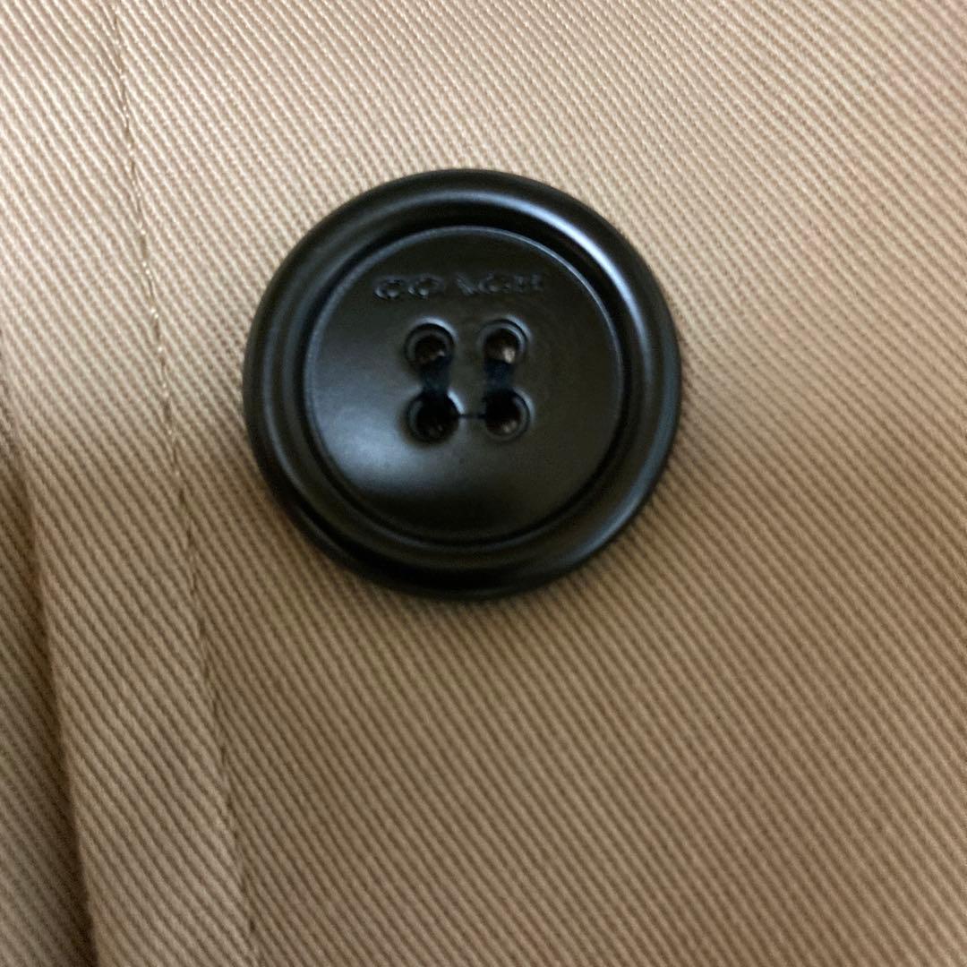 ベージュ トレンチコート コーチ 黒ボタンロゴ入り新品タグ付き