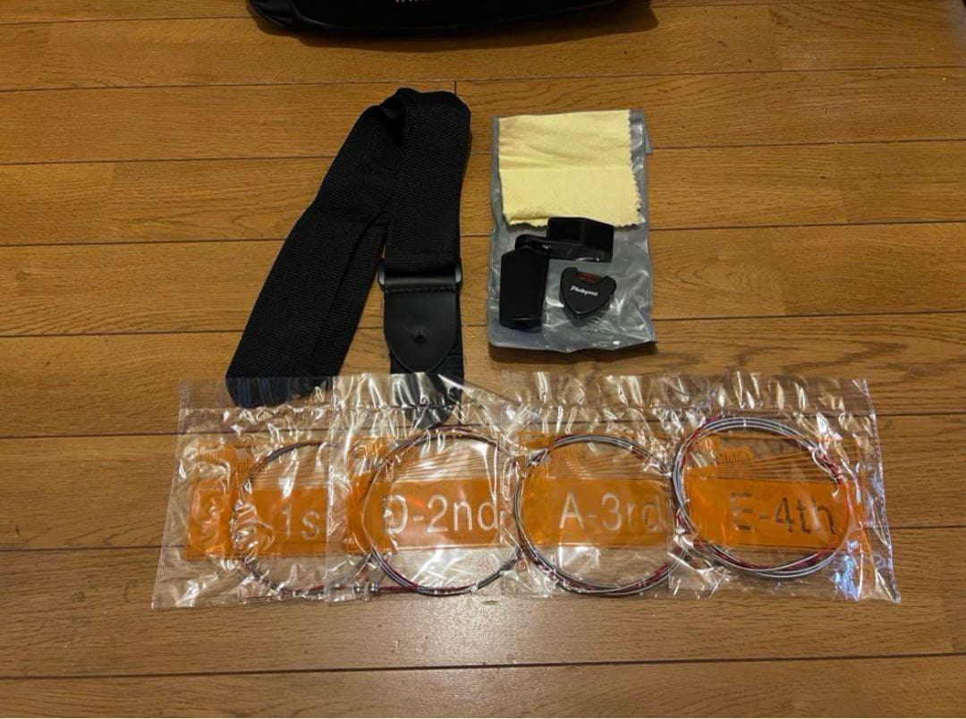 Cort Action ベース レッド ソフトケース付き 中古
