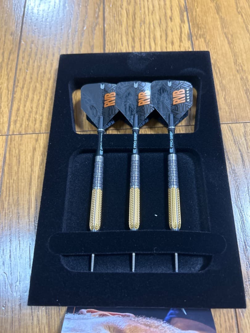 ダーツ TARGET RVB 95 G2