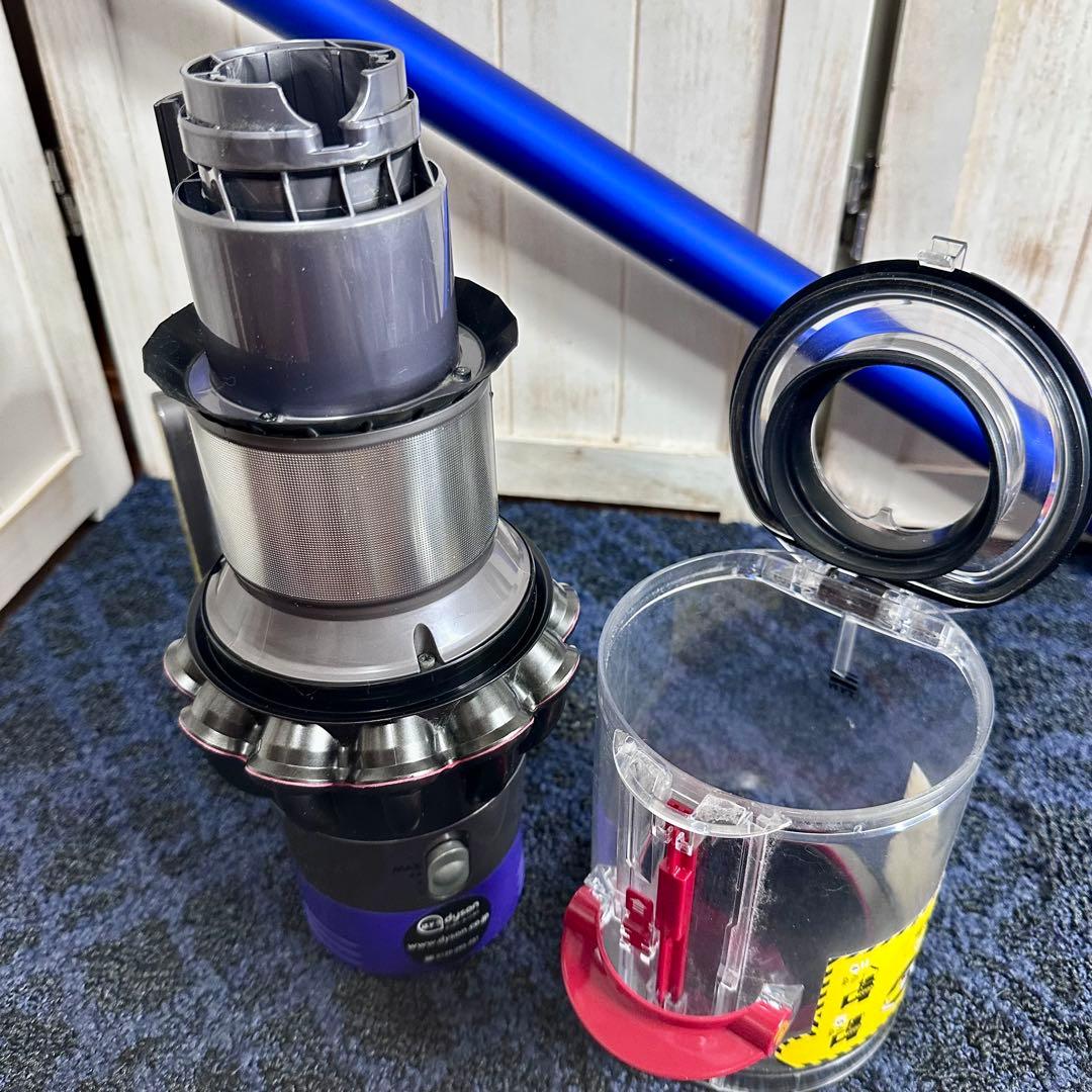 ① dyson SV12 V10 flully ダイソン コードレス掃除機