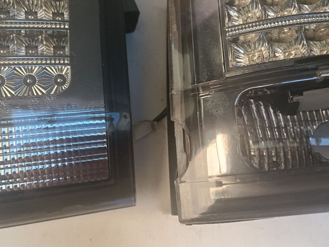 リンカーンナビゲーター　クリアテール　LED　希少です。