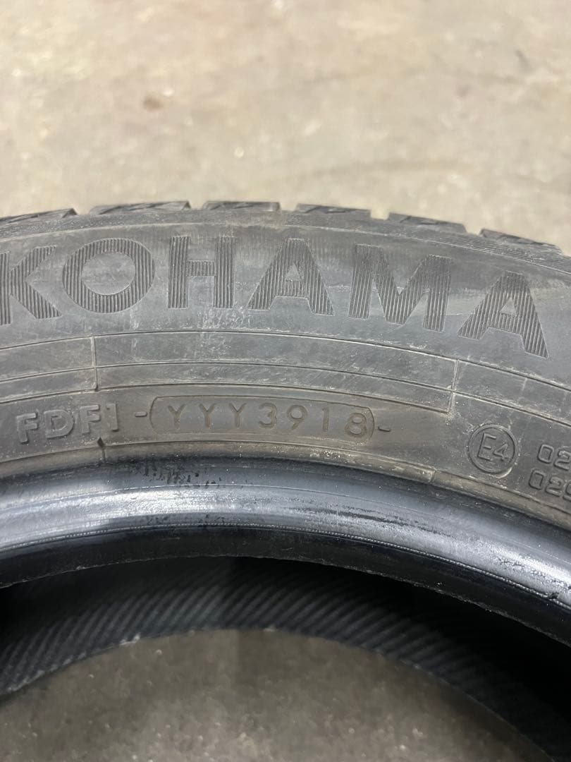 215/60R16 ヨコハマIG60 2018年製 4本 スタッドレス