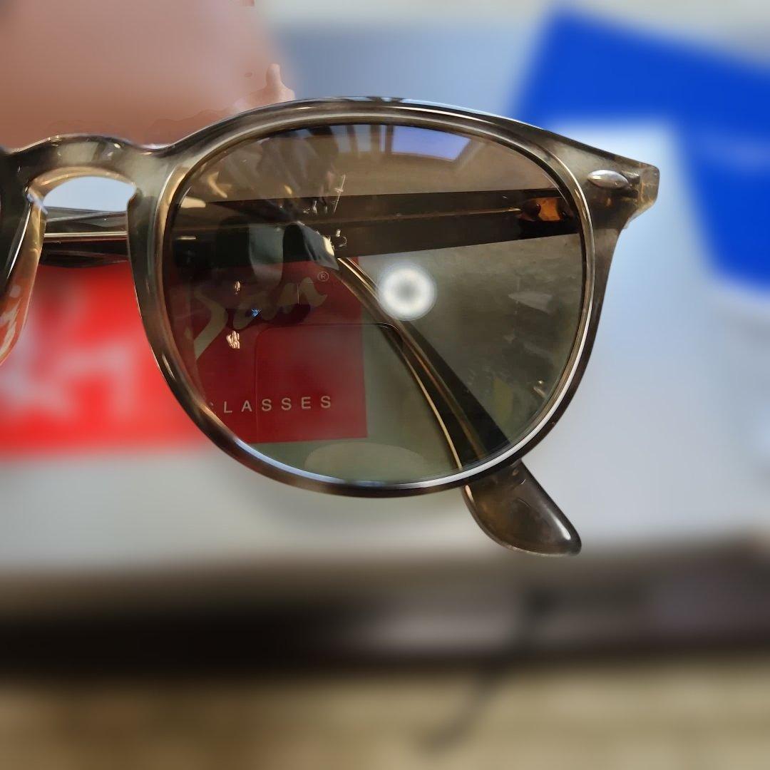 Ray-Ban RB4259Fサングラス グレー フレーム