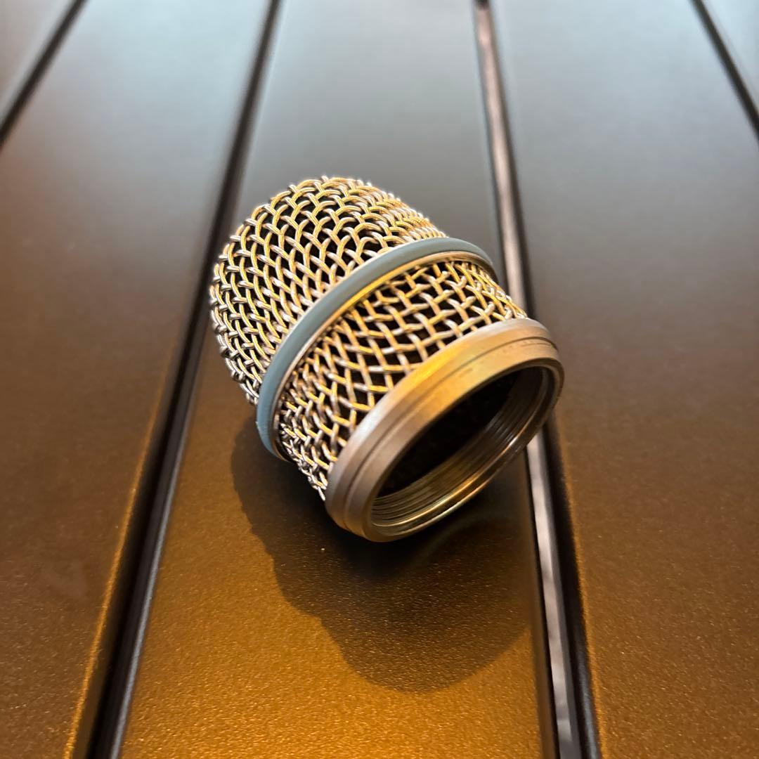 SHURE BETA 57A ダイナミックマイクとホルダー