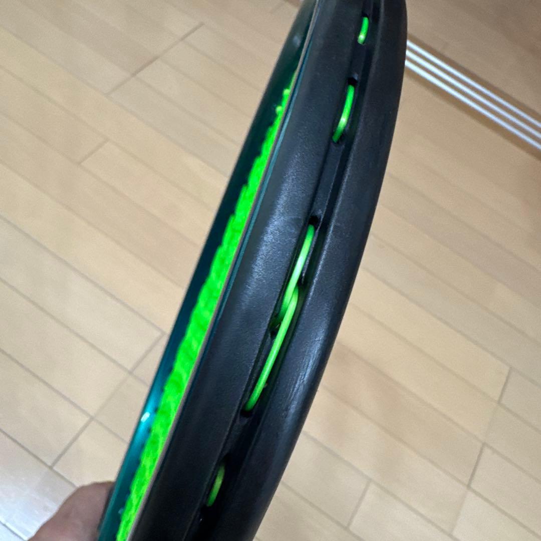 テニスラケット PRO V9 98平方インチ 305g 16x19