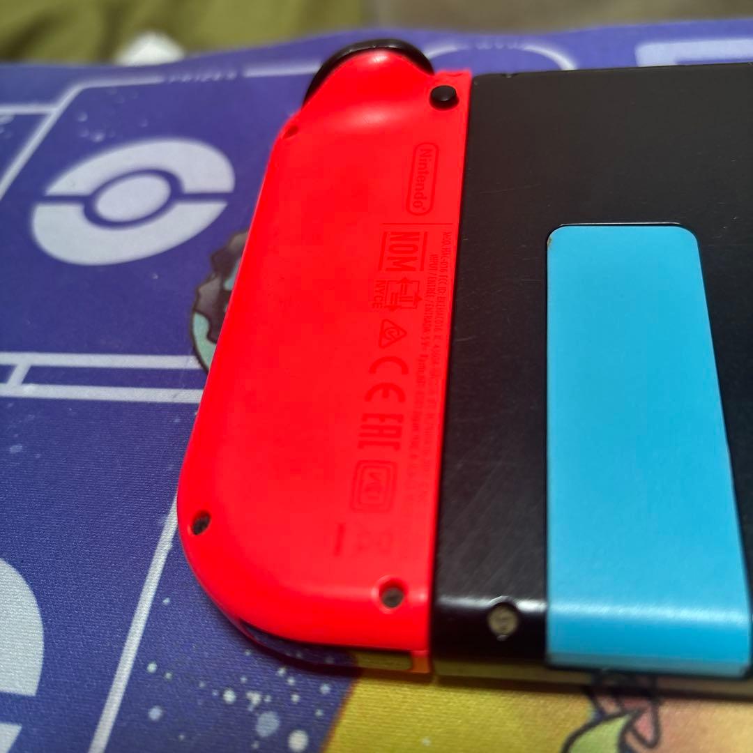 Nintendo Switch 本体 青と赤