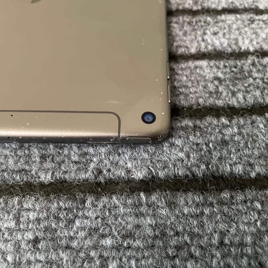 194 iPad mini5 5世代 64GB SIMフリー スペースグレイ