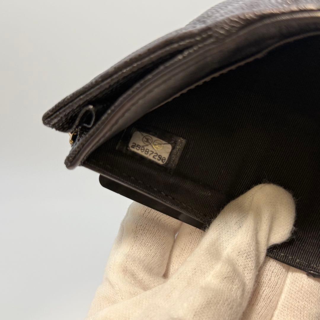 【極美品】CHANEL マトラッセ　三つ折り 財布　キャビア　箱ギャランティ付
