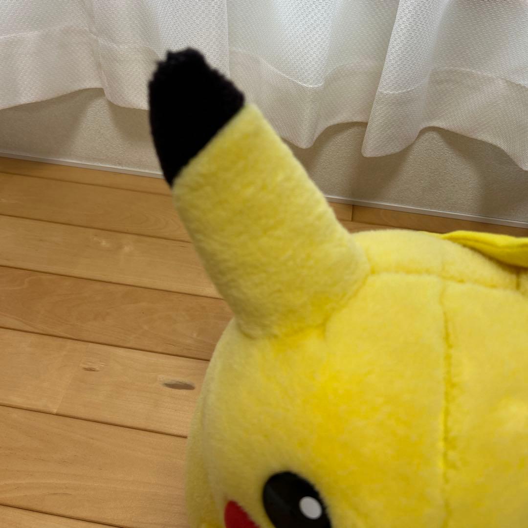 ピカチュウ 等身大ぬいぐるみ