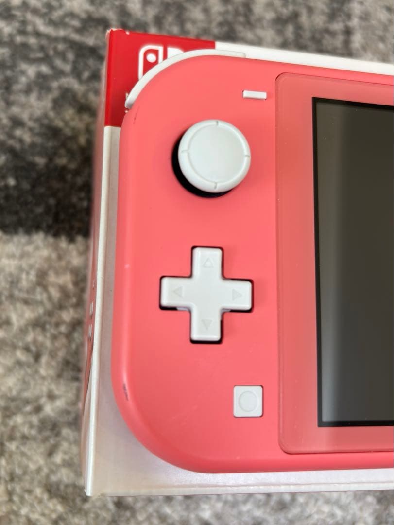 【美品】Nintendo Switch Lite コーラル 純正ケース付き