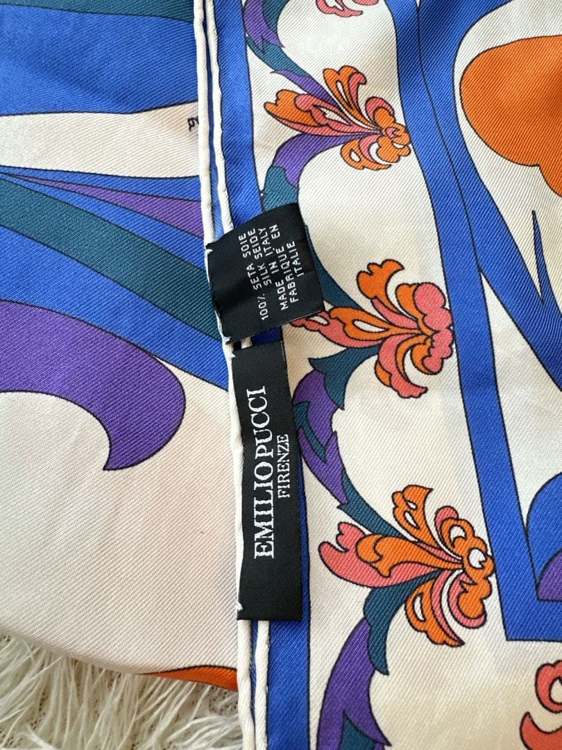 EMILIO PUCCI エミリオプッチ　シルク100% スカーフ フラワー