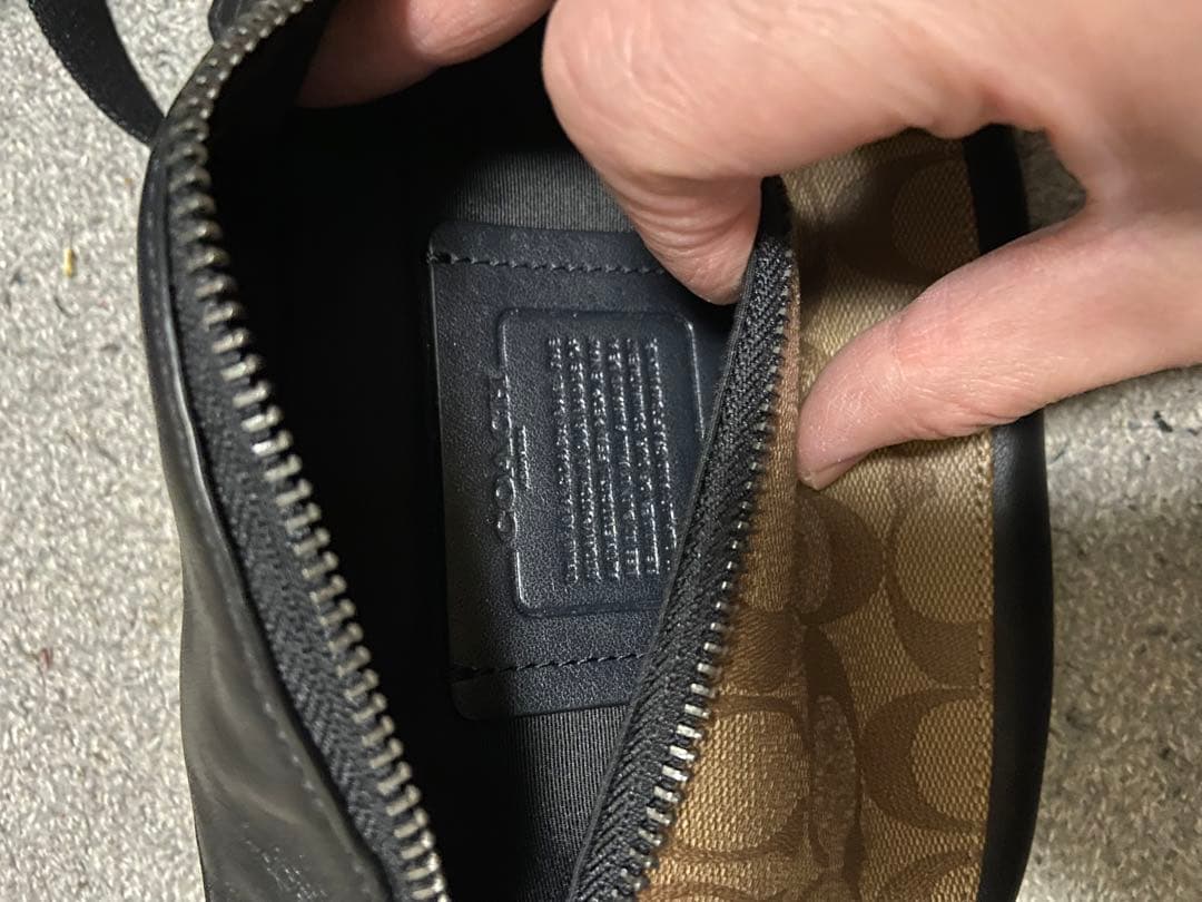 Coach ボディバッグ