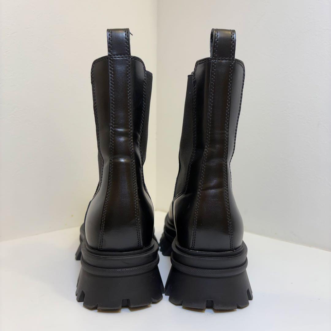 最終値下げ‼️(美品)ZARA サイドゴアブーツトラックソール 厚底 25.5cm