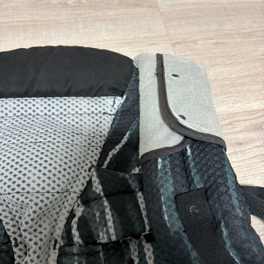 【美品】エルゴベビー　オムニブリーズ 抱っこ紐　ペイントブラック
