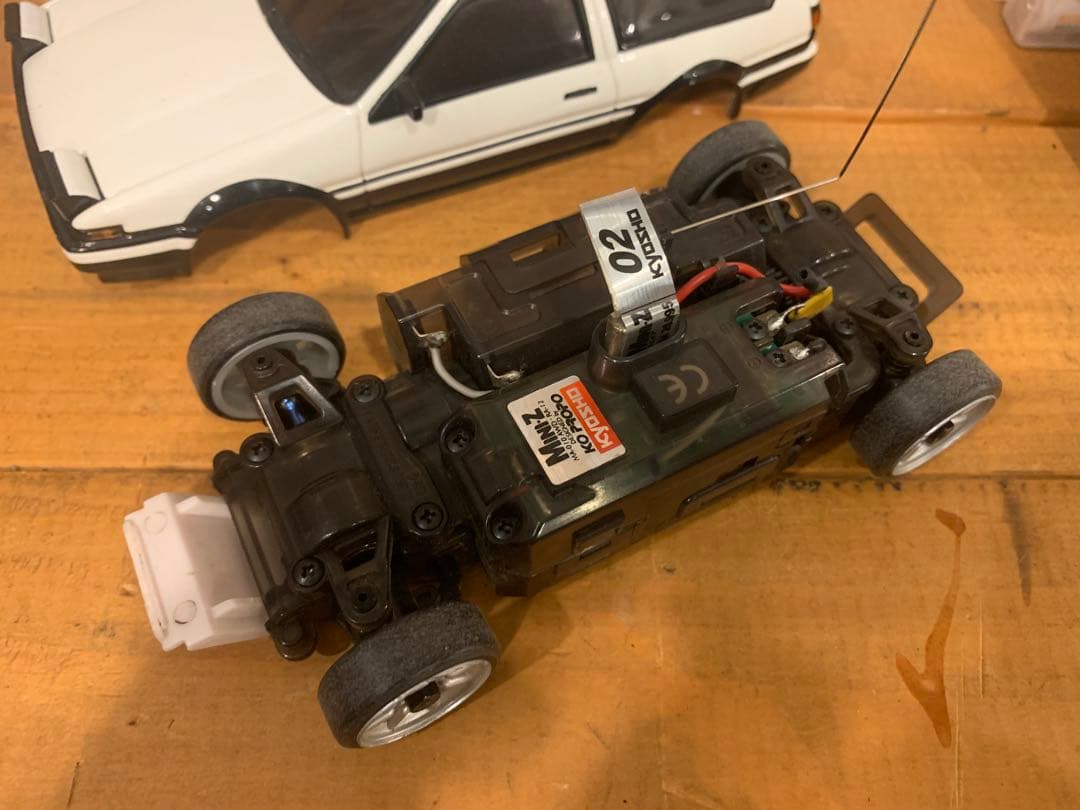京商ミニッツAWD MA-010 AE86 トレノ
