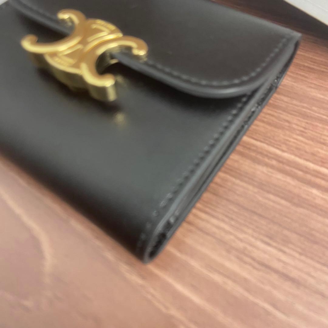 CELINE 三つ折り財布 ブラック レザー ゴールドロゴ 中古品