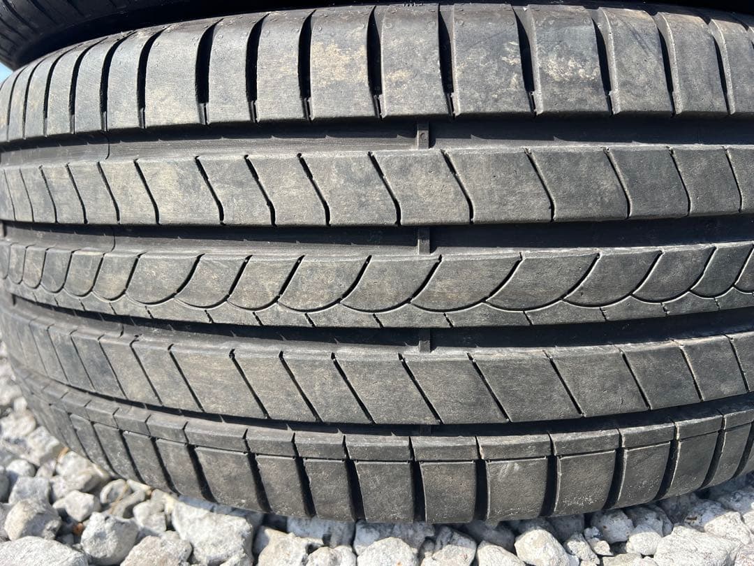 ピレリ　チンチュラート　ロッソ　215/45r17 25年製　極上　バリ山
