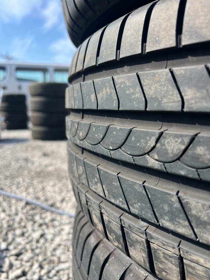 ピレリ　チンチュラート　ロッソ　215/45r17 25年製　極上　バリ山