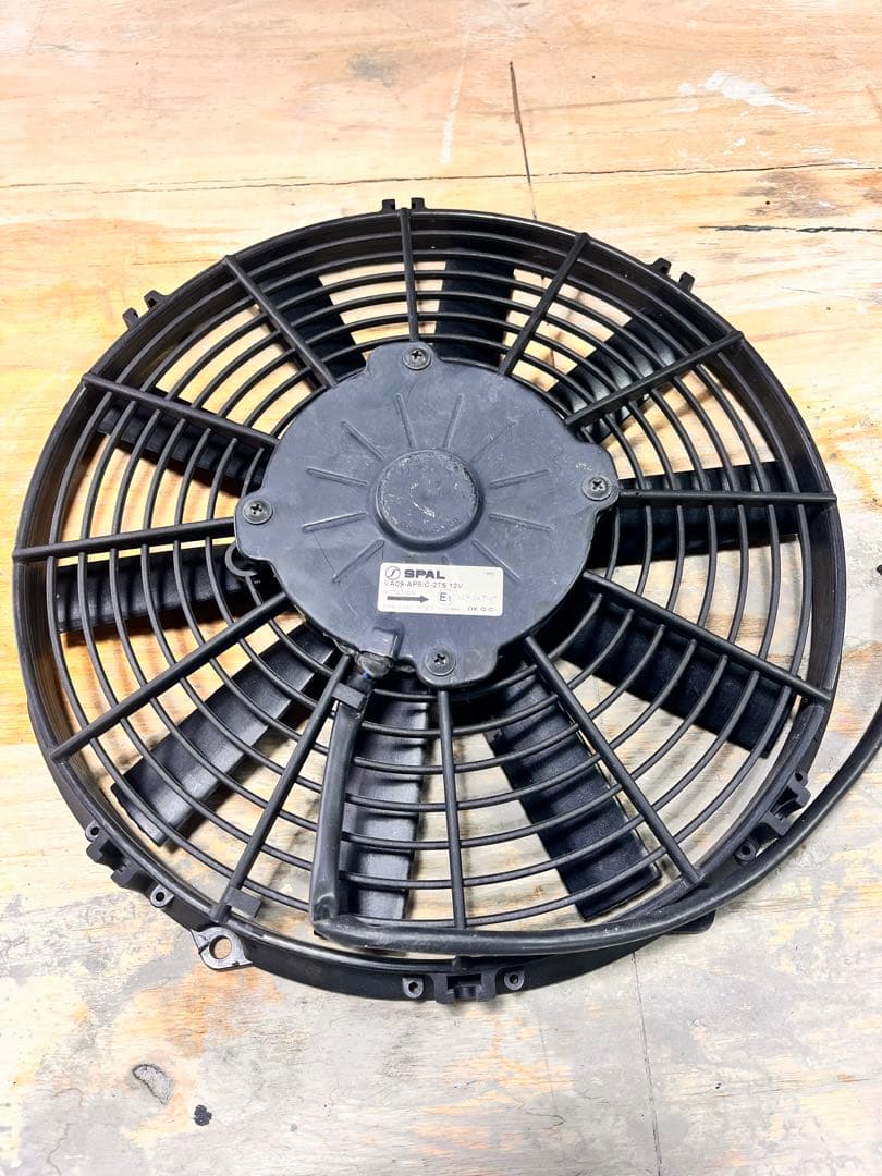 SPAL スパル　大容量電動ファン 羽寸法役27.5センチ　役11インチ
