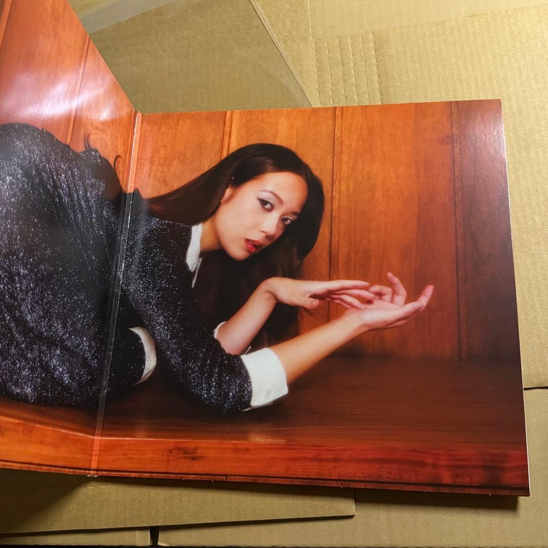 Laufey Bewitched アナログ LP レコード ゲートフォールド仕様