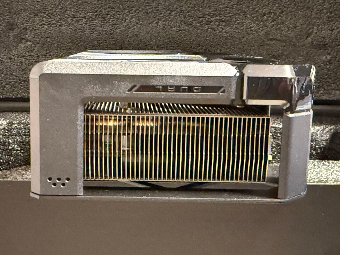 グラフィックボード・グラボ・ビデオカード ASUS GeForce RTX 5060 OC Edition 8GB