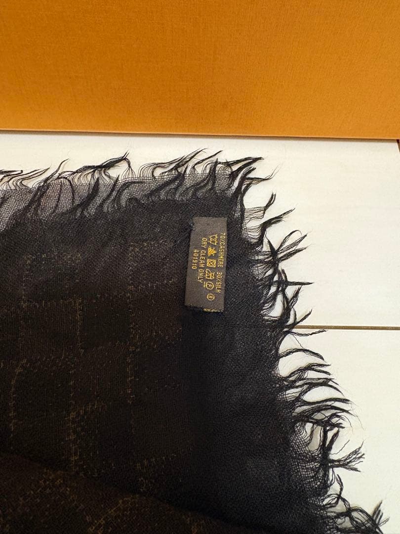 LOUIS VUITTON ストール