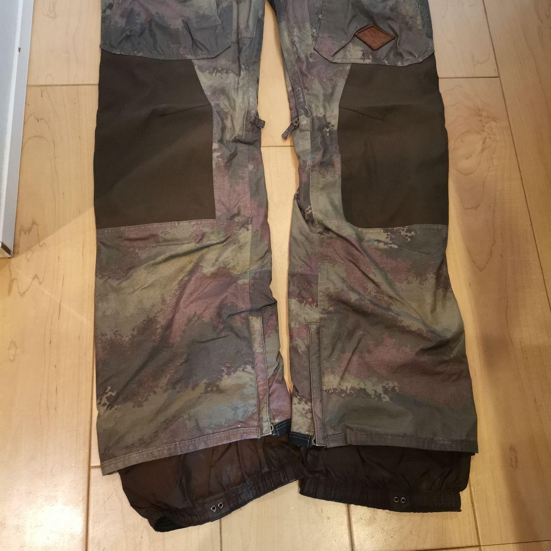 BURTONバートン　スノーボードビブパンツ