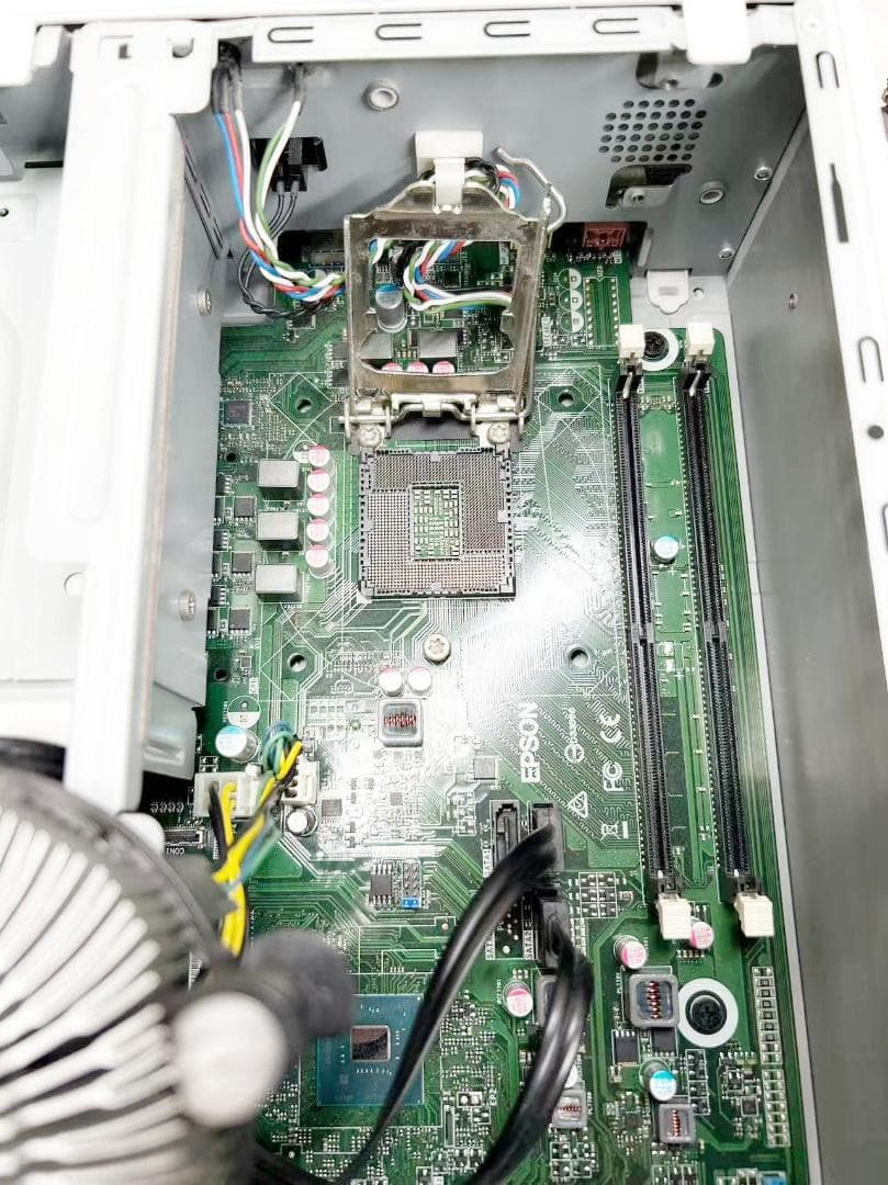 EPSON Endeavor8世代ベアボーンPC (ストレージCPUメモリ欠品)