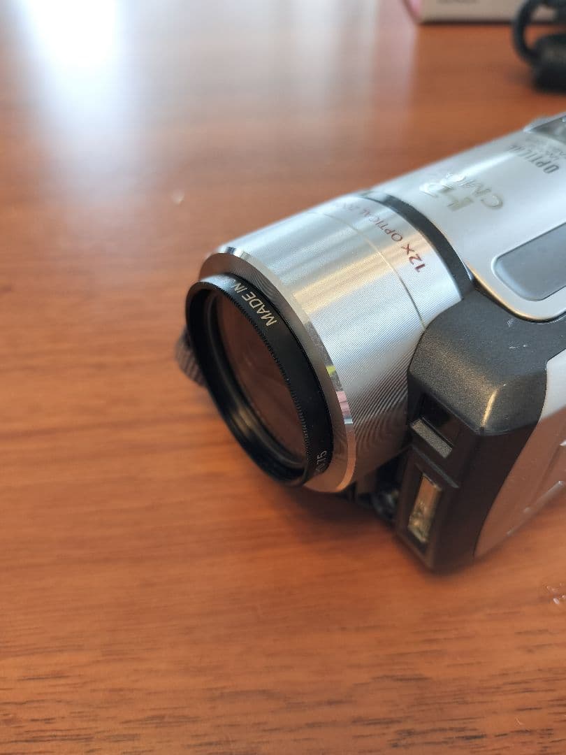 【値下げ！】Canon iVIS HF10 HDビデオカメラ