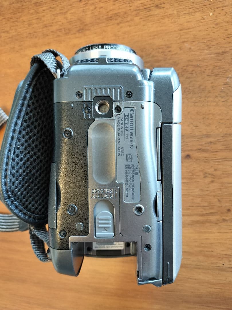 【値下げ！】Canon iVIS HF10 HDビデオカメラ