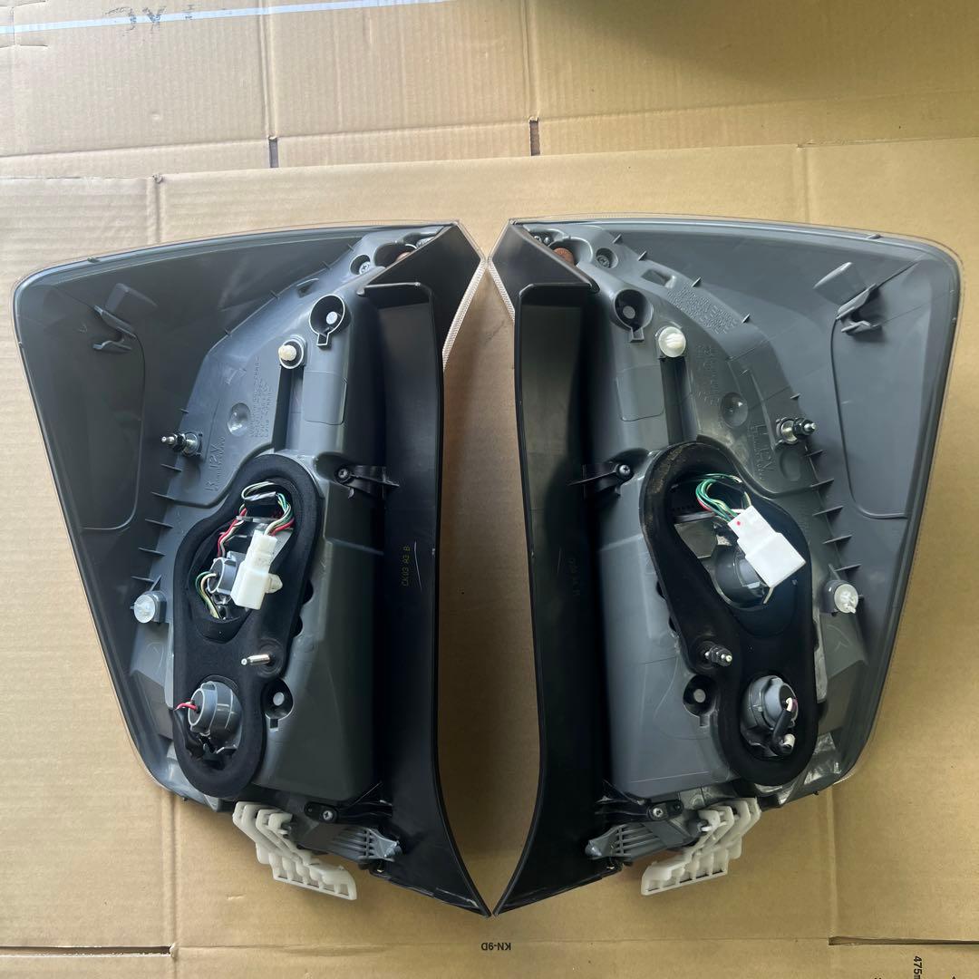 プリウス 30系LED テールランプ セット