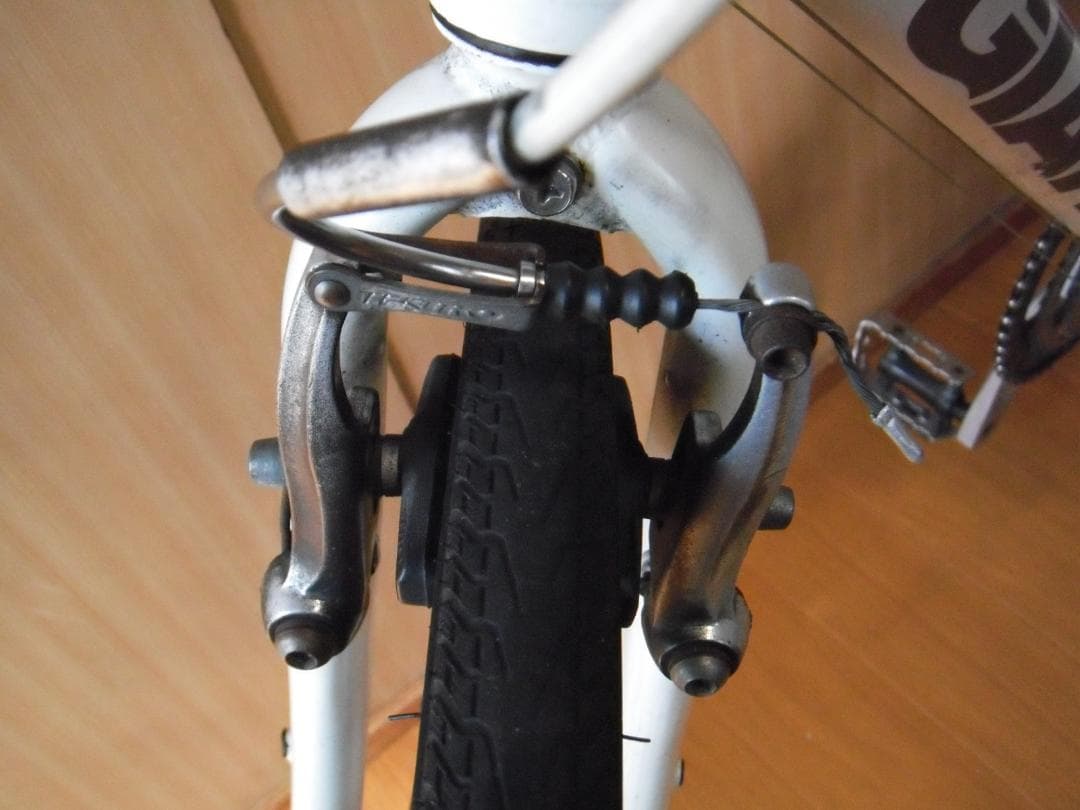 【手渡し 南大阪】中古クロスバイク GIANT ESCAPE Air 白 XXS