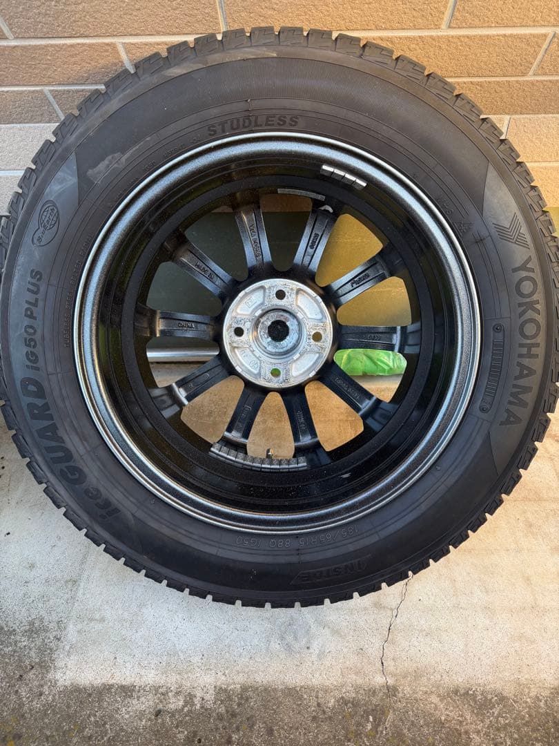 185/65R15 スタッドレス　４穴　PCD100