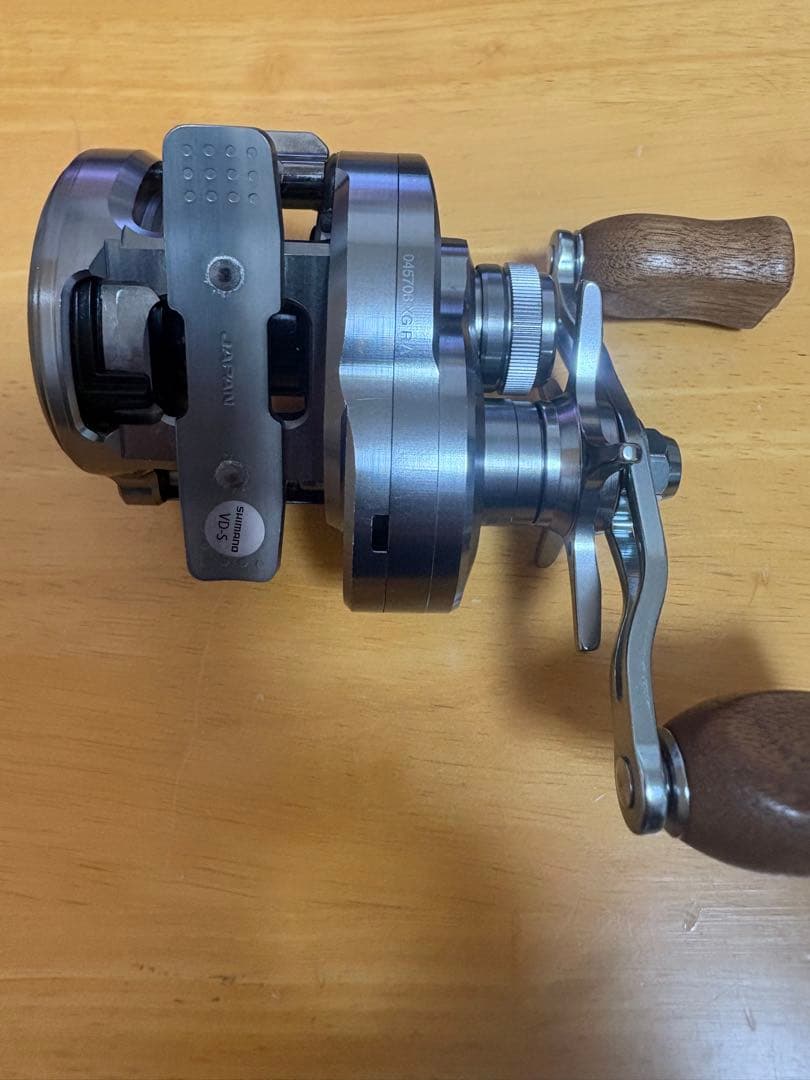 リール SHIMANO CALCUTTA CONQUEST BFS XG