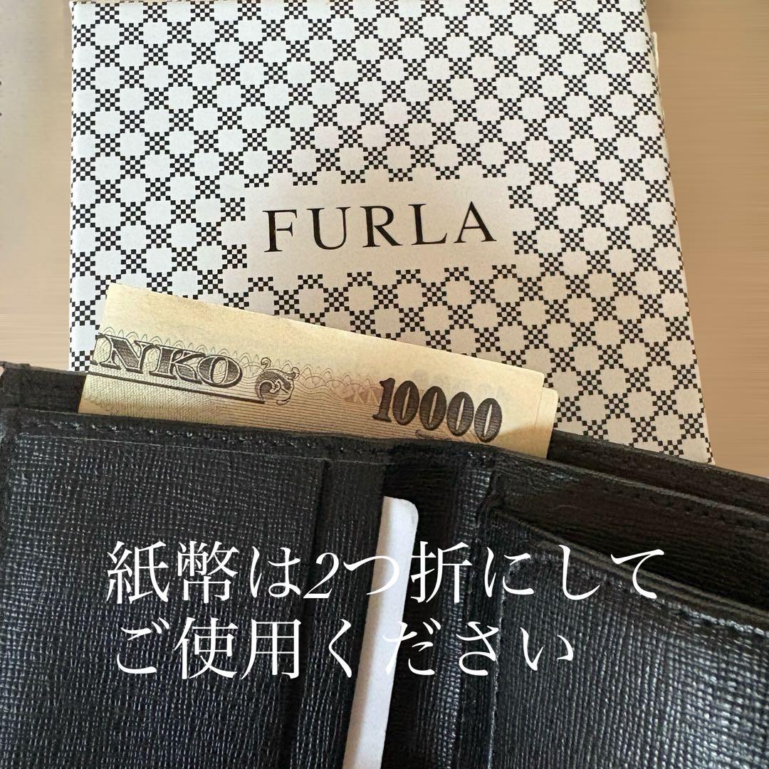 m*♪様 新品 未使用 FURLA ブラックレザー 二つ折り ファスナー ミニ