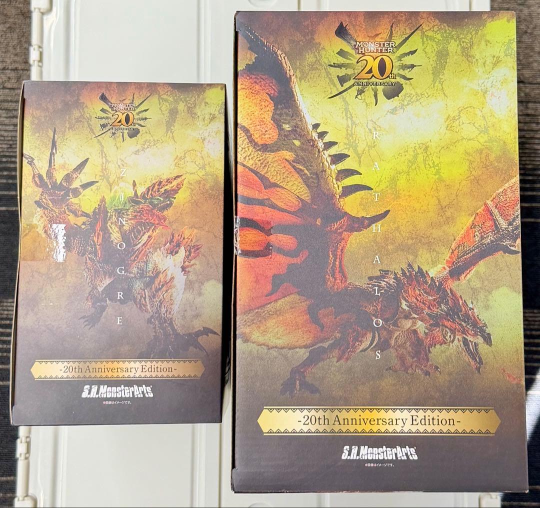 新品 S.H.モンスターアーツ ジンオウガ・リオレウス 20thアニバーサリー