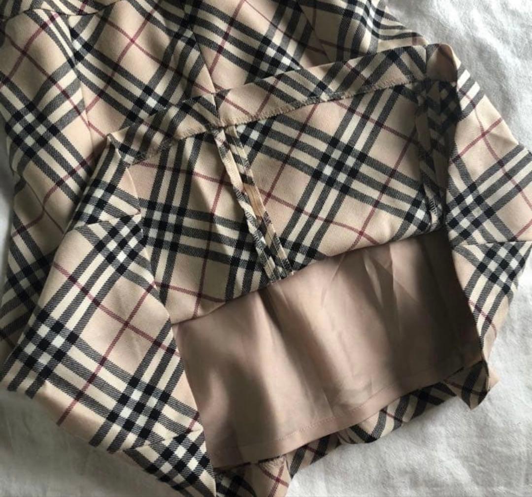 d*7様 Burberry バーバリー 七分袖膝丈ワンピース レイヤード風
