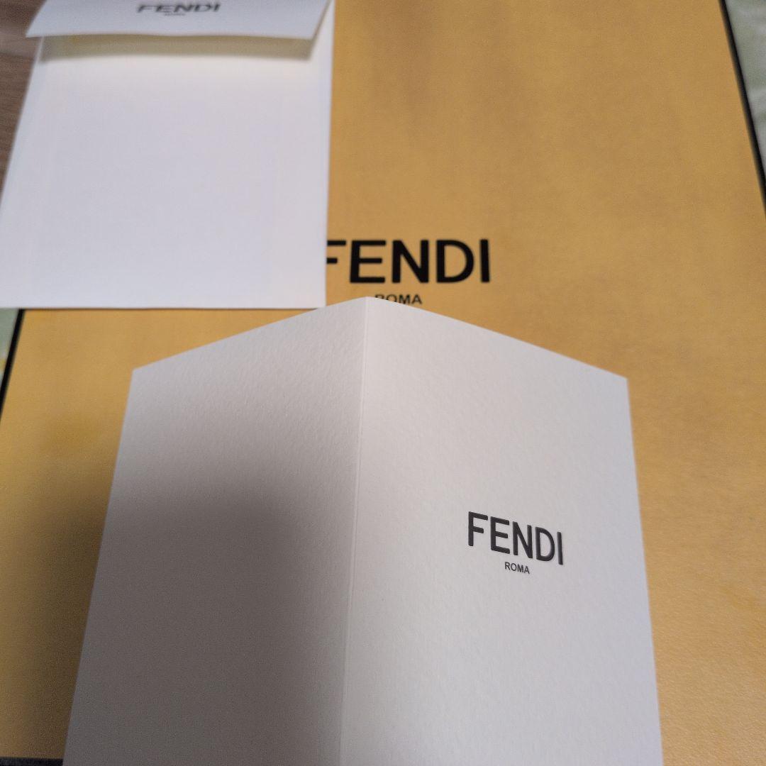 Fendi FFロゴネックレス　美品　目黒蓮　着用