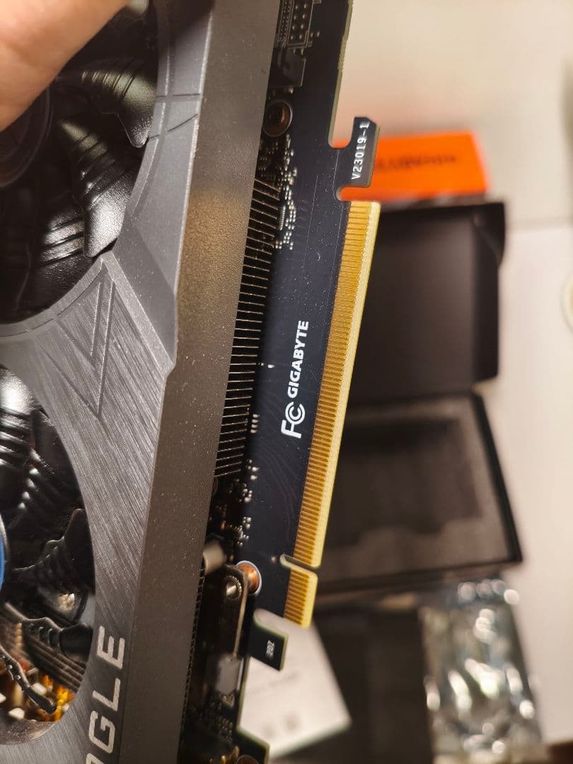 グラフィックボード・グラボ・ビデオカード RTX 4060ti eagle gigabyte 8gb
