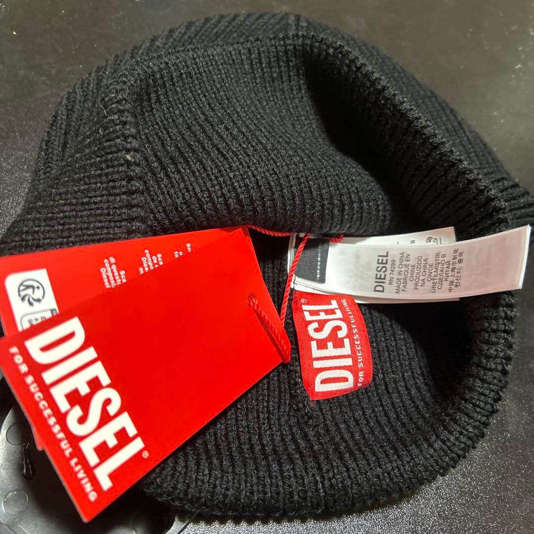 Tis.925様限定DIESEL 黒 ニット帽 新しいタグ付き