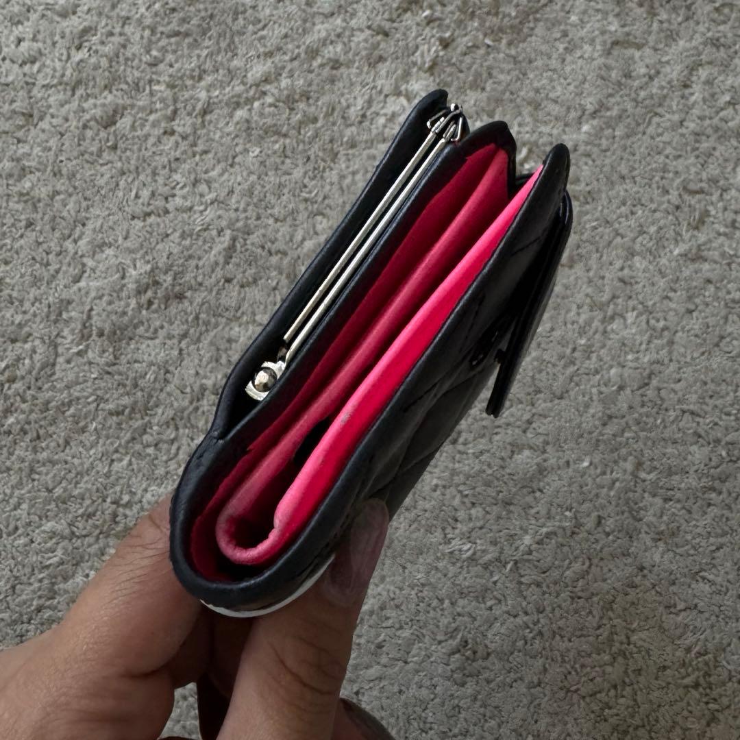 CHANEL 二つ折り財布 ブラック/ホワイト