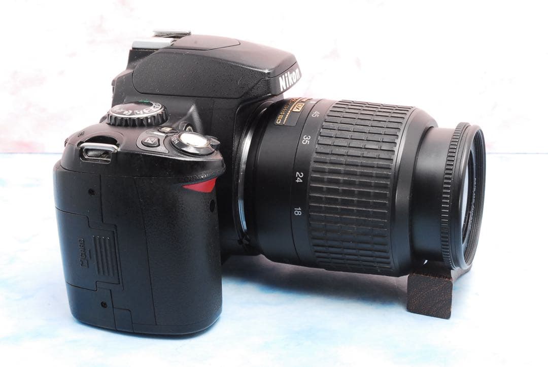 Nikon D40★初心者セット★カメラバッグ付★軽量＆小型★一眼レフカメラ