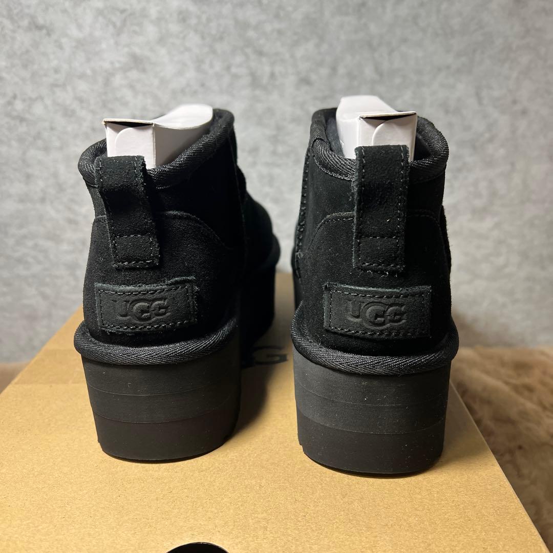 靴 UGG Classic Ultra Mini Platform