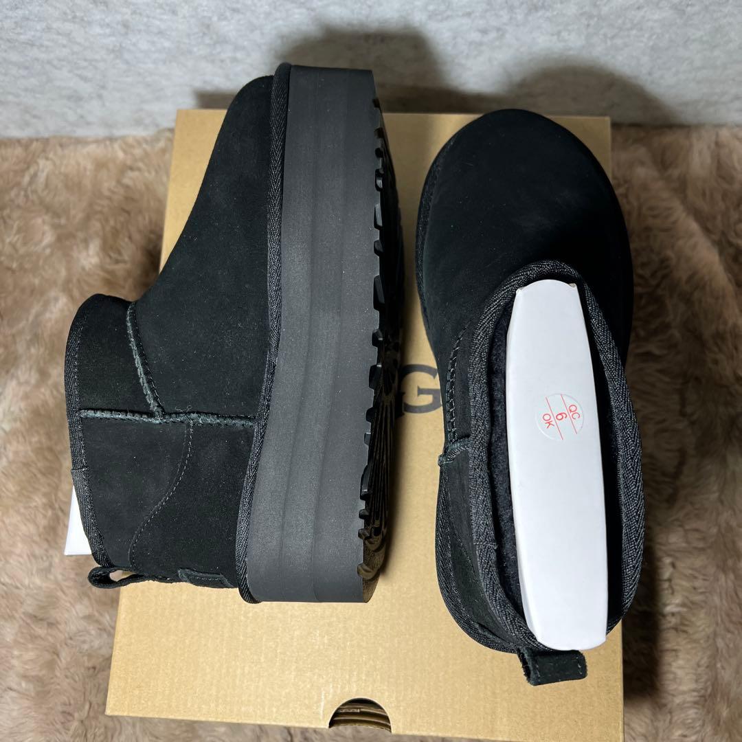 靴 UGG Classic Ultra Mini Platform
