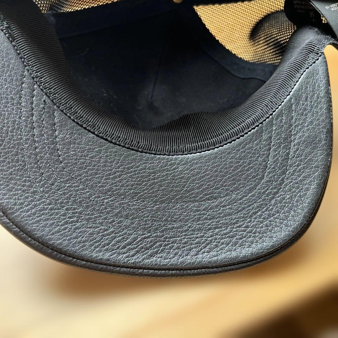 GUCCI ブラックレザーキャップ