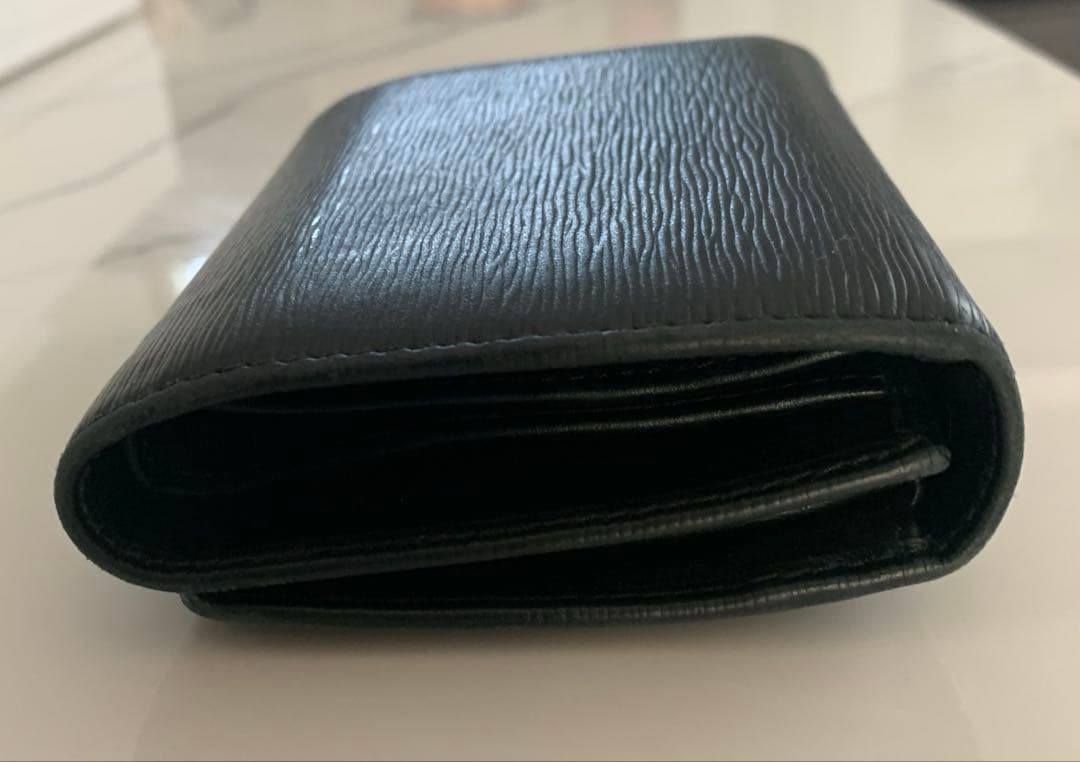 PRADA三つ折りコンパクト財布